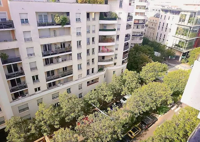 Cozy Haven Near Paris La Defense Grande Arche