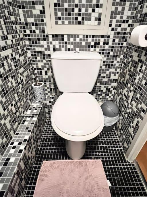 Cozy Haven Near Paris La Defense Grande Arche Apartment Courbevoie